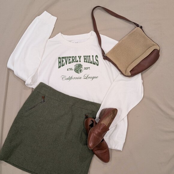NWT Oversized "Beverly Hills" Sweatshirt - Women sz M - Picture 8 of 9